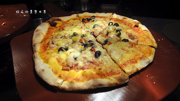 台北寒舍艾美酒店-探索廚房：【台北信義】超難訂位超夯BUFFET！台北寒舍艾美酒店-探索廚房！