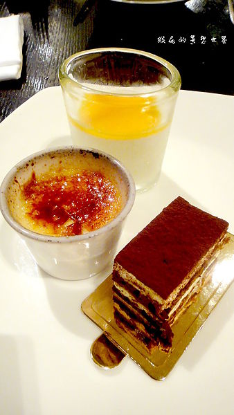 台北寒舍艾美酒店-探索廚房：【台北信義】超難訂位超夯BUFFET！台北寒舍艾美酒店-探索廚房！