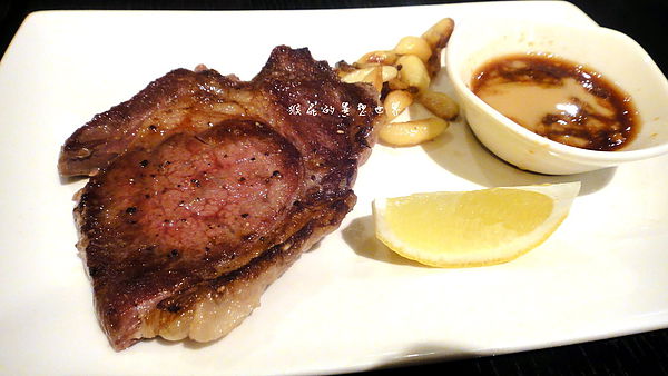 台北寒舍艾美酒店-探索廚房：【台北信義】超難訂位超夯BUFFET！台北寒舍艾美酒店-探索廚房！