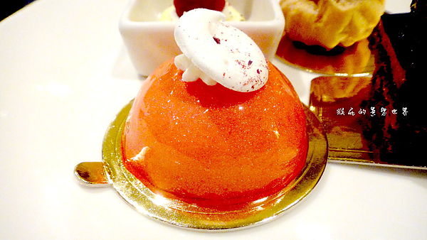 台北寒舍艾美酒店-探索廚房：【台北信義】超難訂位超夯BUFFET！台北寒舍艾美酒店-探索廚房！