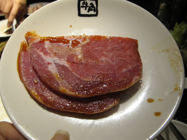 牛角日式炭火燒肉(復興店)：(食記)台北復興北路牛角日本燒肉店吃到飽。店員服務態度佳甜點表現亮眼。