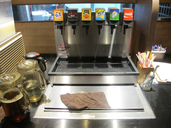 牛角日式炭火燒肉(復興店)：(食記)台北復興北路牛角日本燒肉店吃到飽。店員服務態度佳甜點表現亮眼。