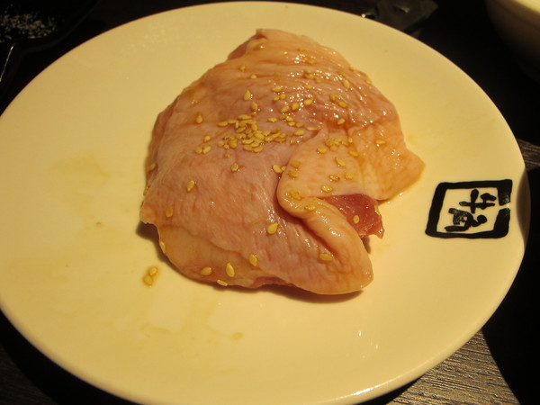 牛角日式炭火燒肉(復興店)：(食記)台北復興北路牛角日本燒肉店吃到飽。店員服務態度佳甜點表現亮眼。