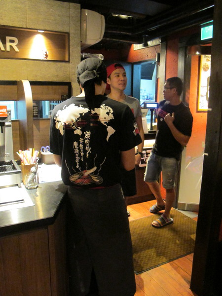 牛角日式炭火燒肉(復興店)：(食記)台北復興北路牛角日本燒肉店吃到飽。店員服務態度佳甜點表現亮眼。