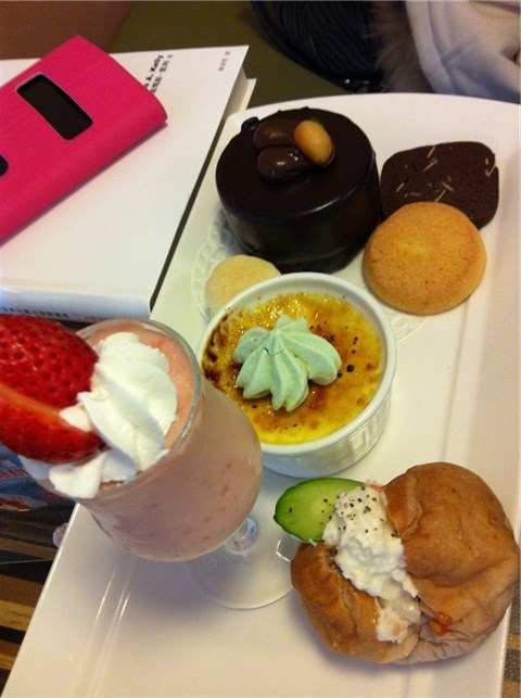 正 - 松山區的HANA momo Cafe)