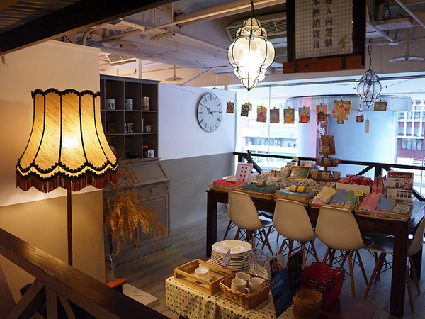 HANA momo Cafe：造訪Hana MOMO店～開始有鹹點和簡餐可選擇喲！