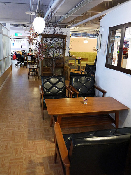 HANA momo Cafe：造訪Hana MOMO店～開始有鹹點和簡餐可選擇喲！