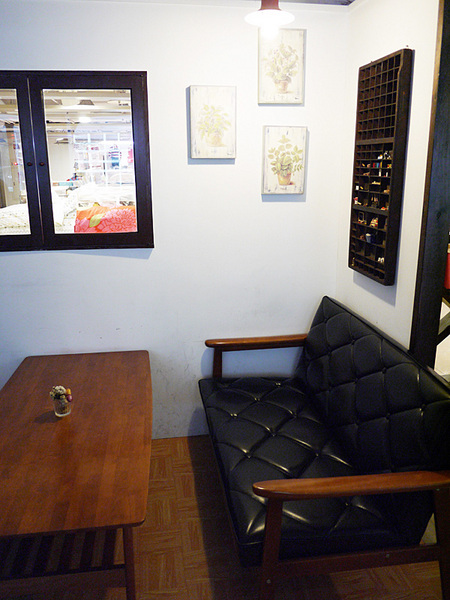 HANA momo Cafe：造訪Hana MOMO店～開始有鹹點和簡餐可選擇喲！