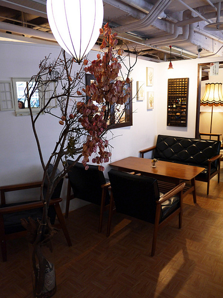 HANA momo Cafe：造訪Hana MOMO店～開始有鹹點和簡餐可選擇喲！