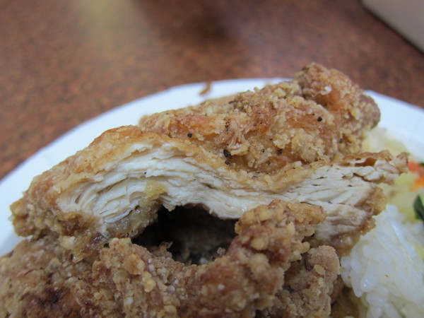 鄭姑媽：(台北)松山區 育達商職對面~ 雞排原創者之家-鄭姑媽