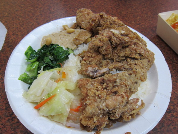 鄭姑媽：(台北)松山區 育達商職對面~ 雞排原創者之家-鄭姑媽