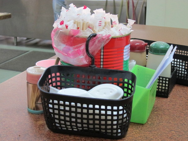 鄭姑媽：(台北)松山區 育達商職對面~ 雞排原創者之家-鄭姑媽