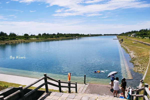 台東森林公園:【台東市區】夏季避暑勝地~溪中與魚水之歡之如夢似幻活水湖(台東森林公園內)