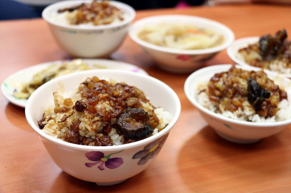 黃記滷肉飯 (18)