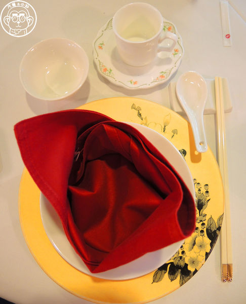 華泰王子大飯店-九華樓：呷飽祙【台北中山･華泰王子大飯店九華樓】讓人流口水的華泰片皮鴨