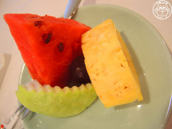 華泰王子大飯店-九華樓：呷飽祙【台北中山･華泰王子大飯店九華樓】讓人流口水的華泰片皮鴨