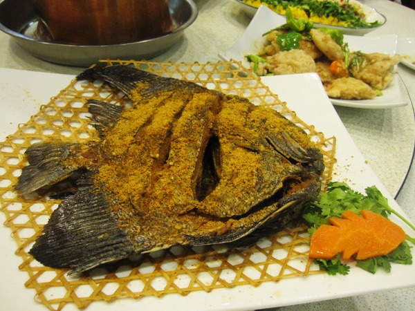 東北金稻子酸白菜火鍋：東北金稻子酸白菜火鍋 - 推薦酸白菜火鍋~