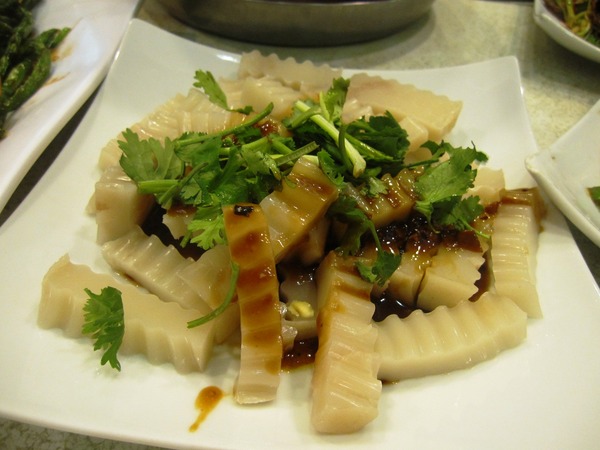 東北金稻子酸白菜火鍋：東北金稻子酸白菜火鍋 - 推薦酸白菜火鍋~