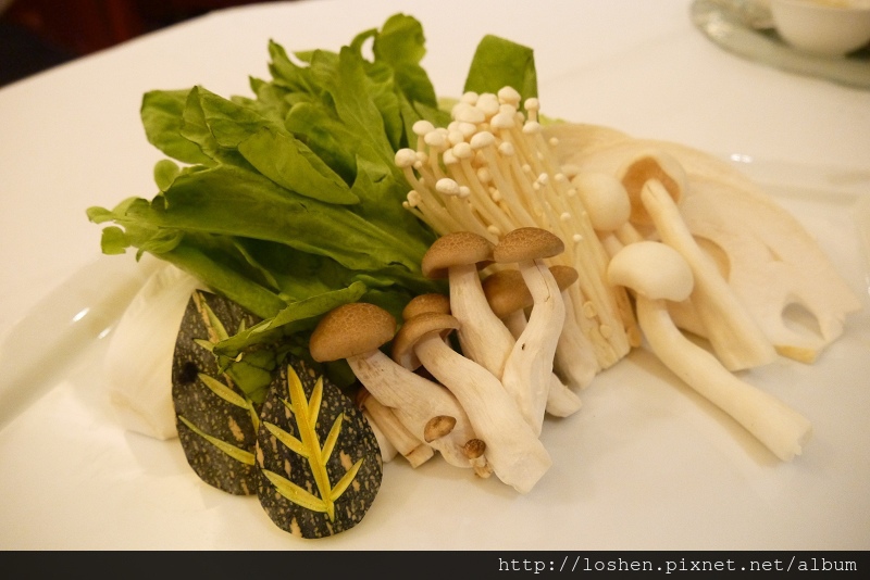 黃金蟲草什菌鍋-斯里蘭卡大沙公