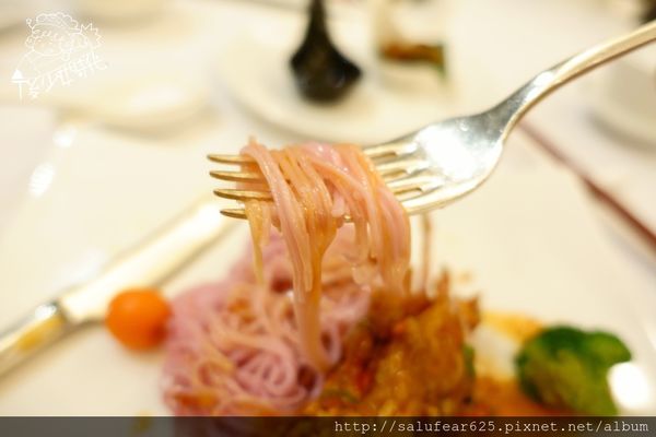 後少女時代　六福皇宮　留園上海料理