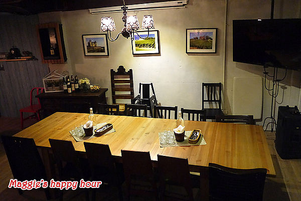 水牛城美式餐廳 BFLO:【水牛城美式餐廳 BFLO】超豪邁的炭烤戰斧豬排。招牌水牛城酸辣雞翅