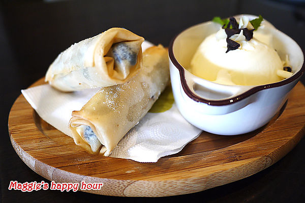 水牛城美式餐廳 BFLO:【水牛城美式餐廳 BFLO】超豪邁的炭烤戰斧豬排。招牌水牛城酸辣雞翅