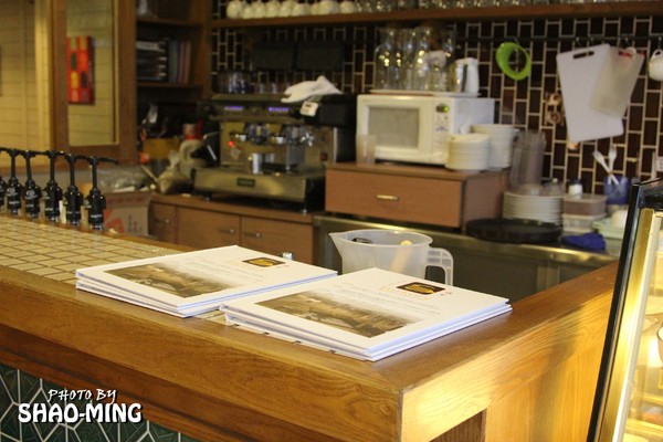 Forkers佛客漢堡(中山店)：(中山)午食刻，對味好料『FORKERS佛客漢堡(中山店)』巷弄異國美食