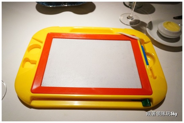 地中海牛排館(歐華酒店):超好吃神戶肋眼牛排【 歐華酒店 地中海牛排館】跟著領隊玩