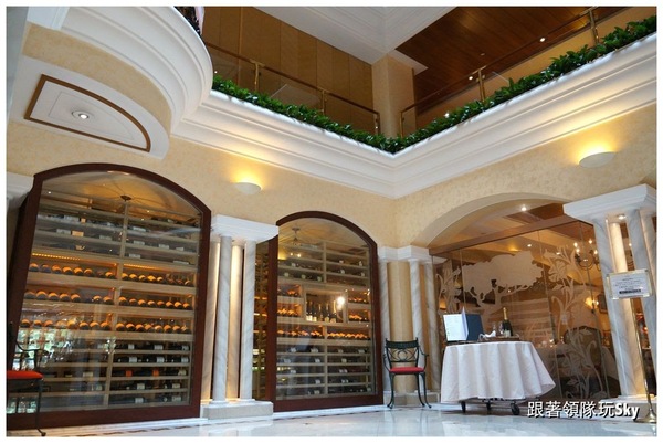 地中海牛排館(歐華酒店):超好吃神戶肋眼牛排【 歐華酒店 地中海牛排館】跟著領隊玩