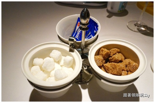 地中海牛排館(歐華酒店):超好吃神戶肋眼牛排【 歐華酒店 地中海牛排館】跟著領隊玩