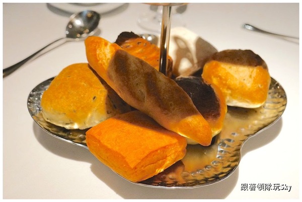 地中海牛排館(歐華酒店):超好吃神戶肋眼牛排【 歐華酒店 地中海牛排館】跟著領隊玩