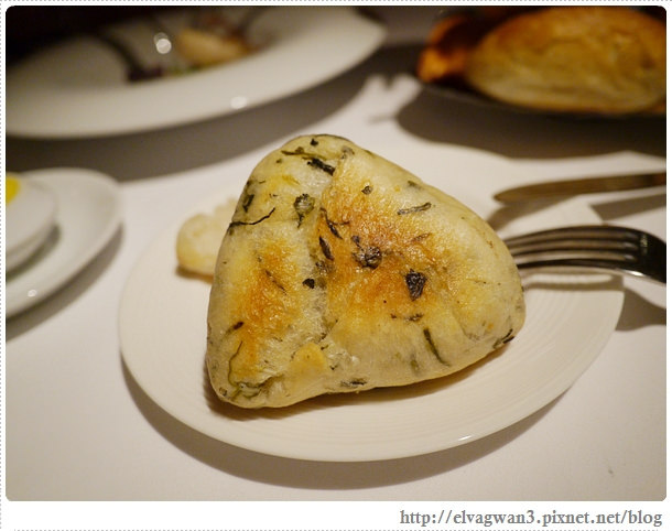 台北-中山區-捷運中山國小站-捷運圓山站-圓山-歐華酒店-歐麗蛋糕坊-歐華牛排-神戶牛排-肋眼牛排-濕式熟成-地中海牛肋排館-台北牛排推薦-情人節推薦-情人節餐廳-頂級牛排-三分熟牛排-23-857-1