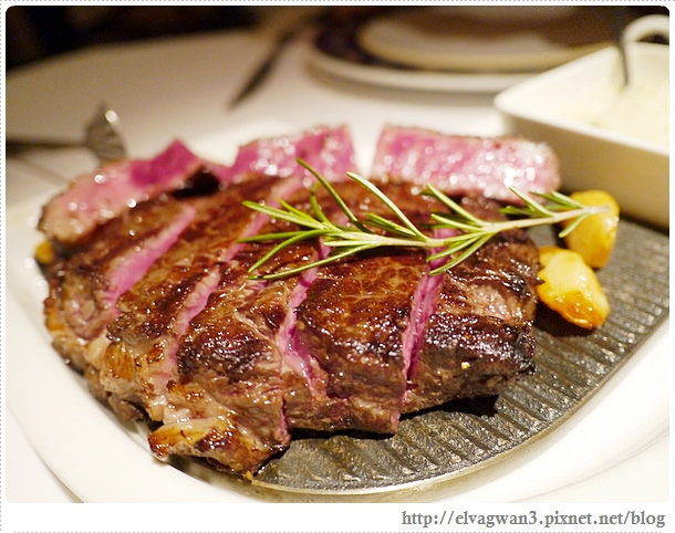 台北-中山區-捷運中山國小站-捷運圓山站-圓山-歐華酒店-歐麗蛋糕坊-歐華牛排-神戶牛排-肋眼牛排-濕式熟成-地中海牛肋排館-台北牛排推薦-情人節推薦-情人節餐廳-頂級牛排-三分熟牛排-41-1-886-1