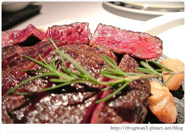 台北-中山區-捷運中山國小站-捷運圓山站-圓山-歐華酒店-歐麗蛋糕坊-歐華牛排-神戶牛排-肋眼牛排-濕式熟成-地中海牛肋排館-台北牛排推薦-情人節推薦-情人節餐廳-頂級牛排-三分熟牛排-42-211 (197)-1