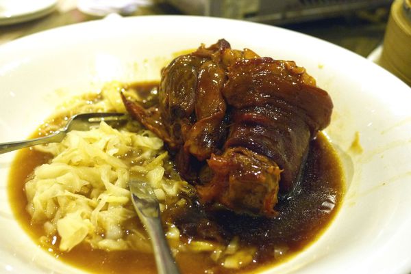 海霸王餐廳(中山店):澎湃又懷舊的辦桌料理。【海霸王餐廳】中山店