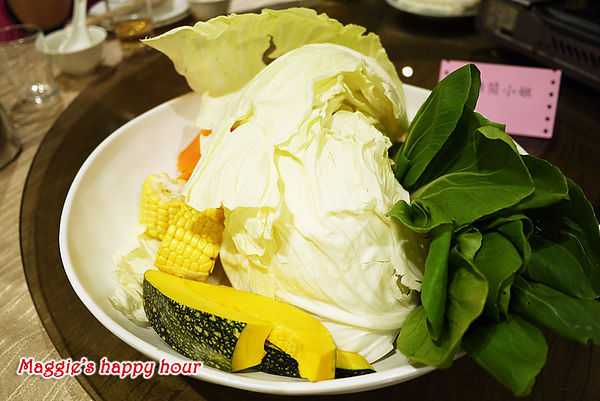 海霸王餐廳(中山店)：【海霸王餐廳中山店】有青才敢大聲。老字號的海鮮之王