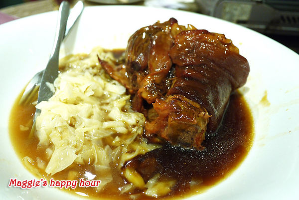 海霸王餐廳(中山店)：【海霸王餐廳中山店】有青才敢大聲。老字號的海鮮之王