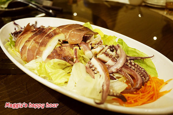 海霸王餐廳(中山店)：【海霸王餐廳中山店】有青才敢大聲。老字號的海鮮之王