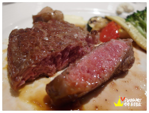 華國大飯店-帝國牛排館:台北中山區|週日限定Prime牛排吃到飽『華國大飯店帝國牛排館_Sonoma Grill』