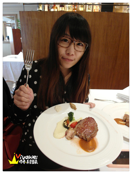 華國大飯店-帝國牛排館:台北中山區|週日限定Prime牛排吃到飽『華國大飯店帝國牛排館_Sonoma Grill』