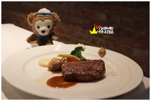 華國大飯店-帝國牛排館:台北中山區|週日限定Prime牛排吃到飽『華國大飯店帝國牛排館_Sonoma Grill』