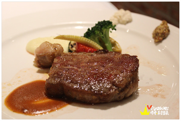 華國大飯店-帝國牛排館:台北中山區|週日限定Prime牛排吃到飽『華國大飯店帝國牛排館_Sonoma Grill』