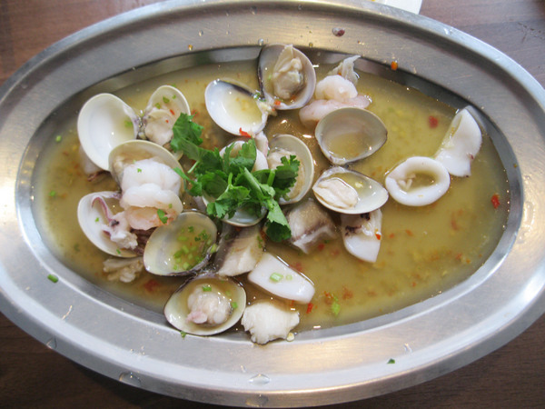 泰品泰式料理:【台北吃到飽】現點現做!口味道地!泰品泰式料理!