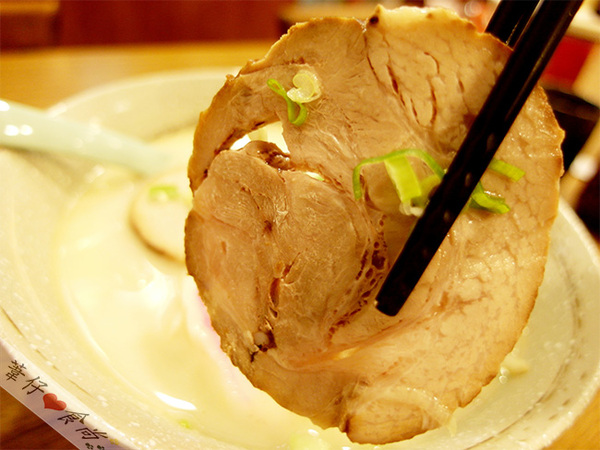 樂山娘日式札榥拉麵(中山店):日本拉麵vs.台式辣豆瓣醬!