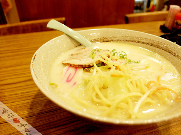 樂山娘日式札榥拉麵(中山店):日本拉麵vs.台式辣豆瓣醬!