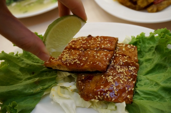 觀世音素食餐廳：[中山國小]觀世音素菜餐廳：這個素菜真厲害！