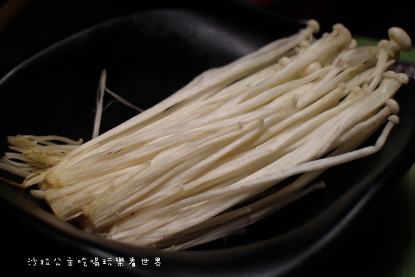 鍋饕精緻涮涮鍋(大直店):台北‧大直高人氣美食『鍋饕精緻涮涮鍋』捷運大直站/和牛