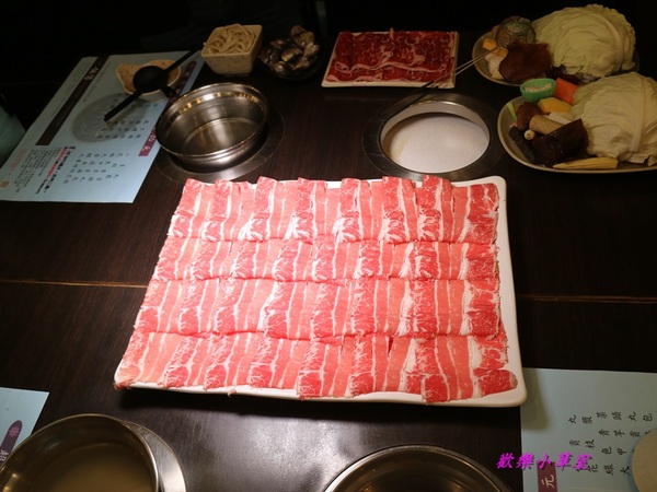 鍋饕精緻涮涮鍋(大直店)：【台北美食】大口吃肉，鍋饕精緻涮涮鍋@大直