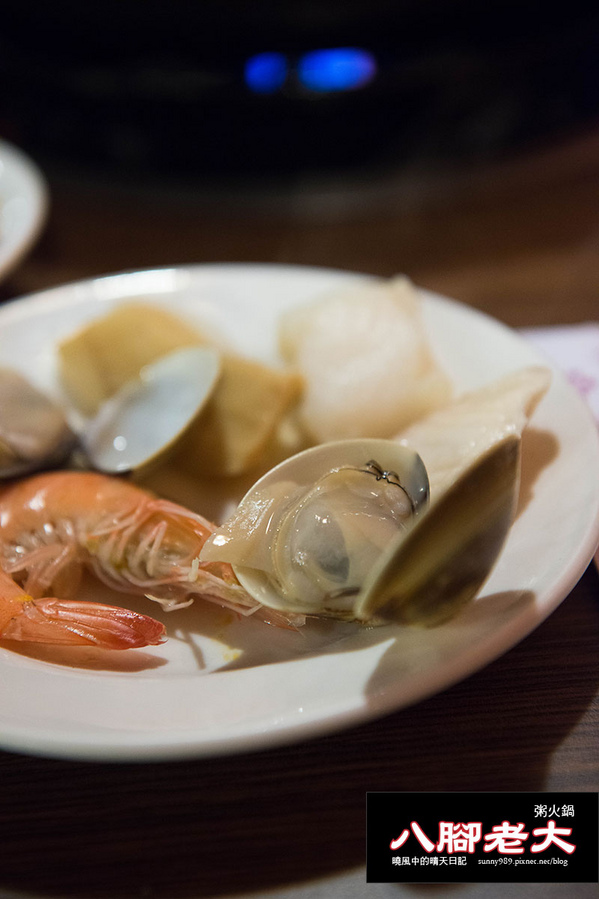 八腳老大螃蟹粥火鍋:【台北|八腳老大】吃到滿足幸福感的溫潤螃蟹粥火鍋