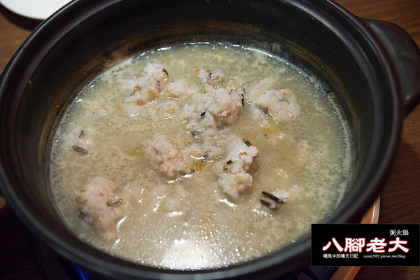 八腳老大螃蟹粥火鍋:【台北|八腳老大】吃到滿足幸福感的溫潤螃蟹粥火鍋